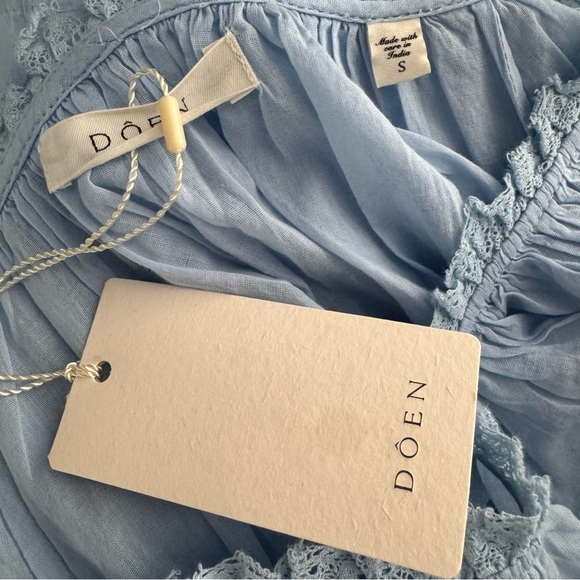 Doen Frederica Top in Icy Blue - Picture 4 of 9